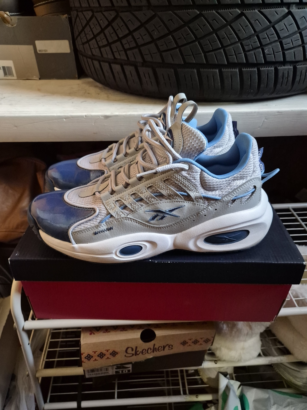 Reebok Solution Mid ALLEN IVERSON Sneakers.